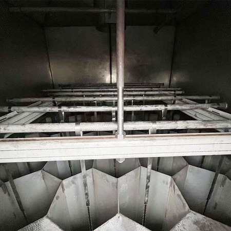 濕電除塵器內(nèi)部 (1).jpg
